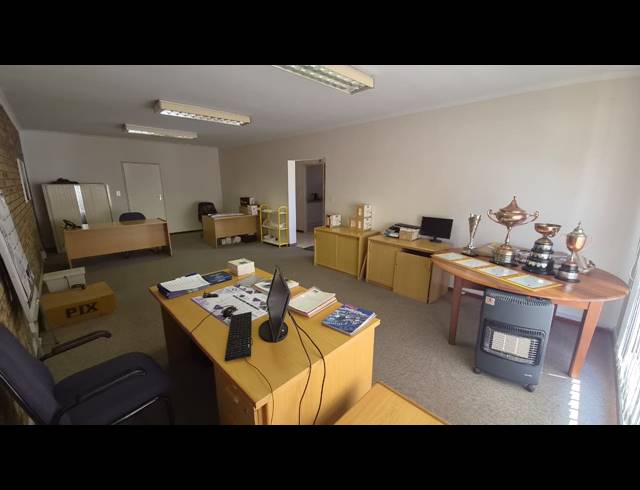 749M² WAREHOUSE TO LET IN KILLARNEY GARDENS